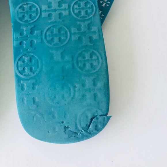 Tory Burch Blue flip flops size 7 - Picture 8 of 8